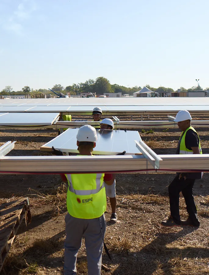 Installazione pannelli fotovoltaici per impianto agrivoltaico