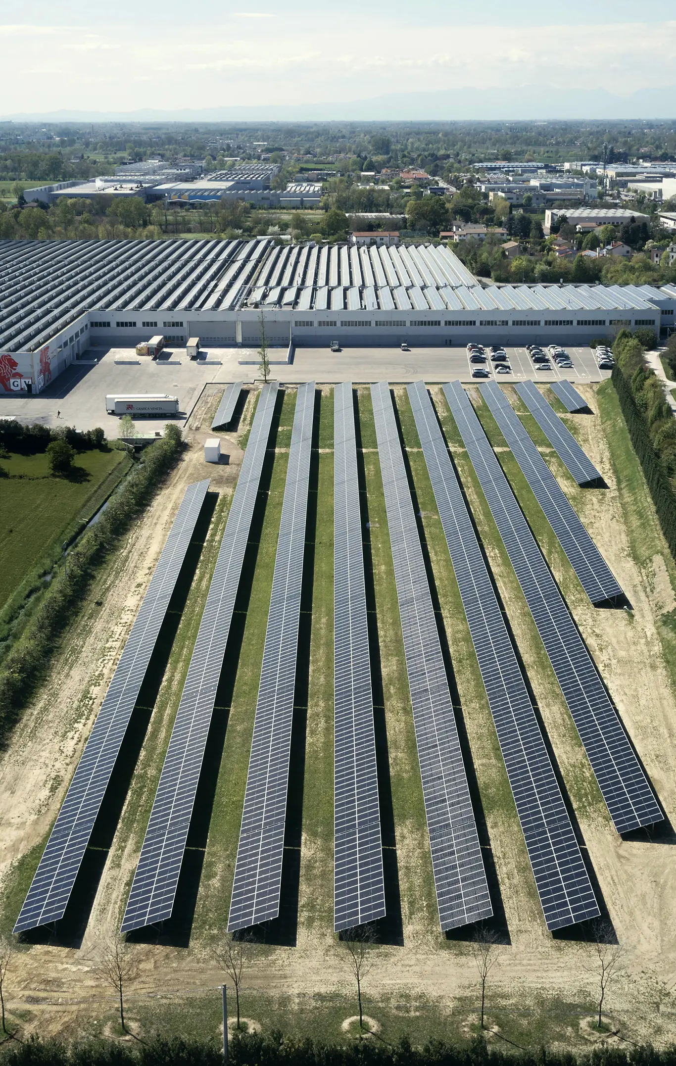 Large ground-mounted photovoltaic system for corporate self-consumption